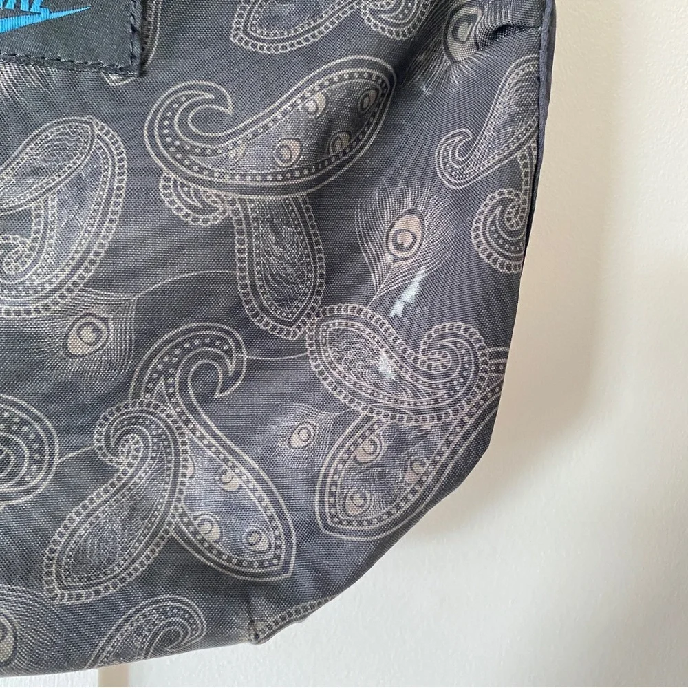 Vintage Nike Unisex Bag Paisley - Picture 2 of 8